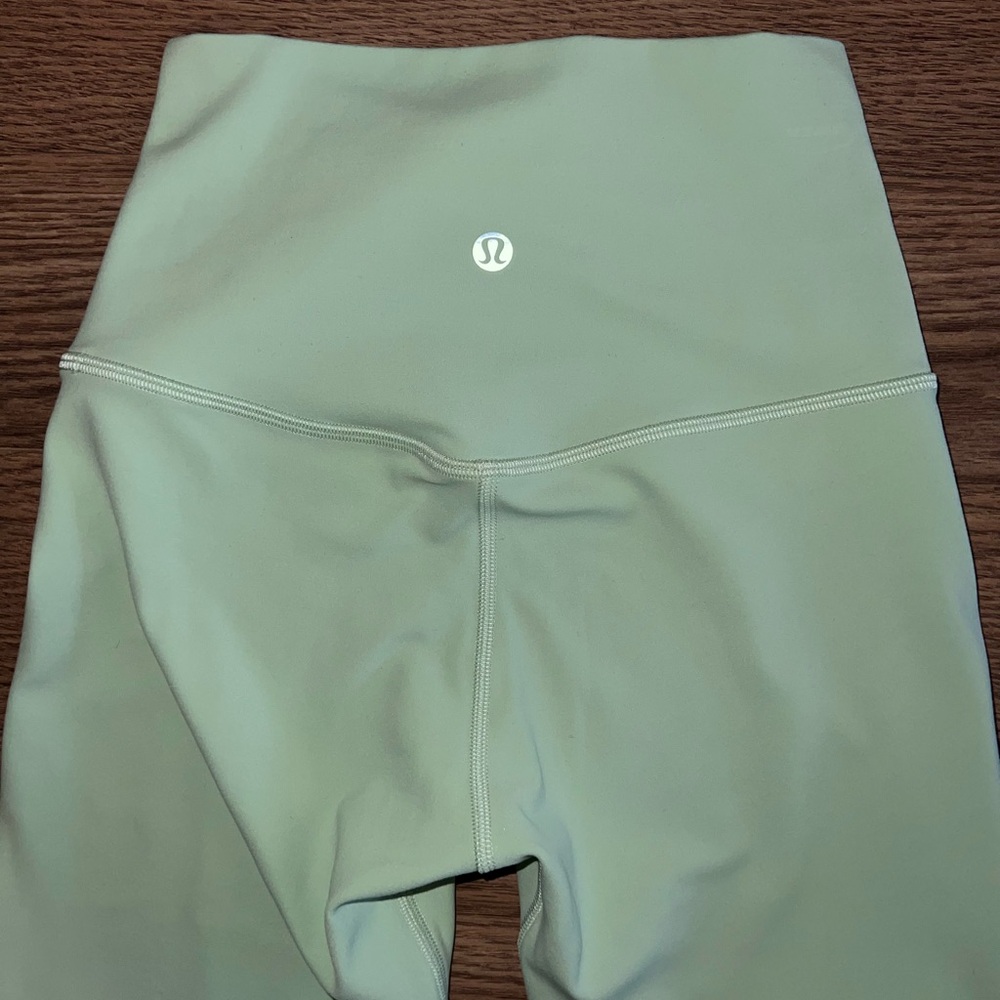 Lululemon capris 🍀💚